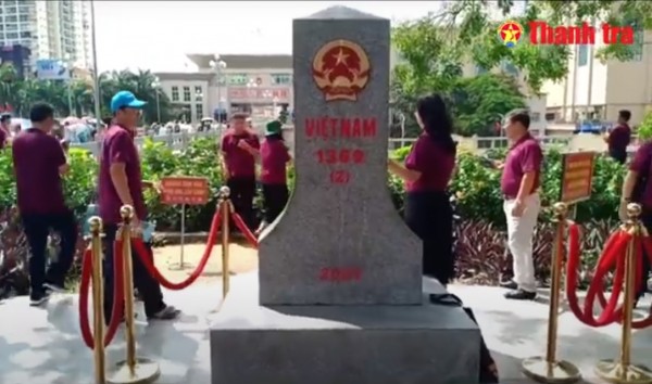 Mỗi người dân là một cột mốc biên cương