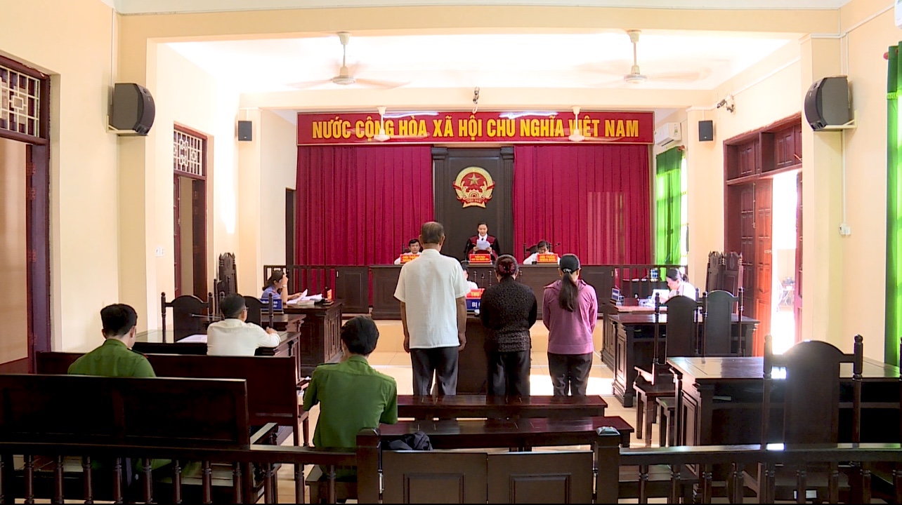 17 năm tù cho 3 bị cáo vụ sản xuất gas giả