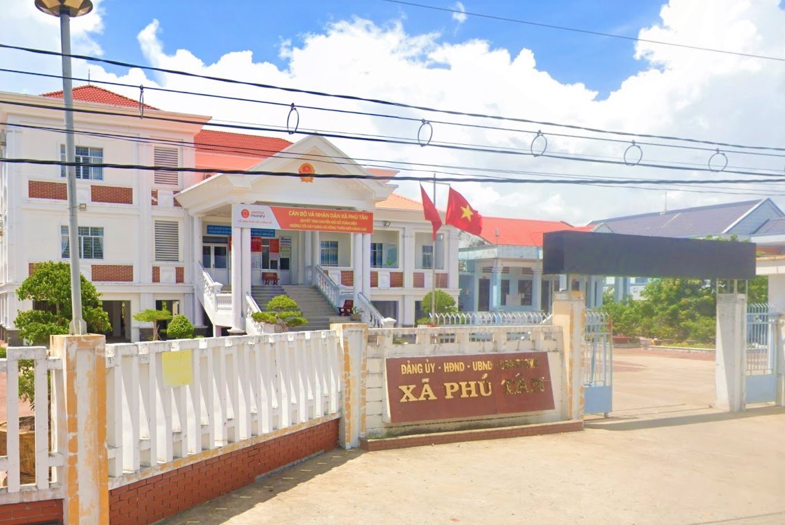 Thanh tra tỉnh Cà Mau công bố quyết định thanh tra các dự án, công trình tại xã Phú Tân