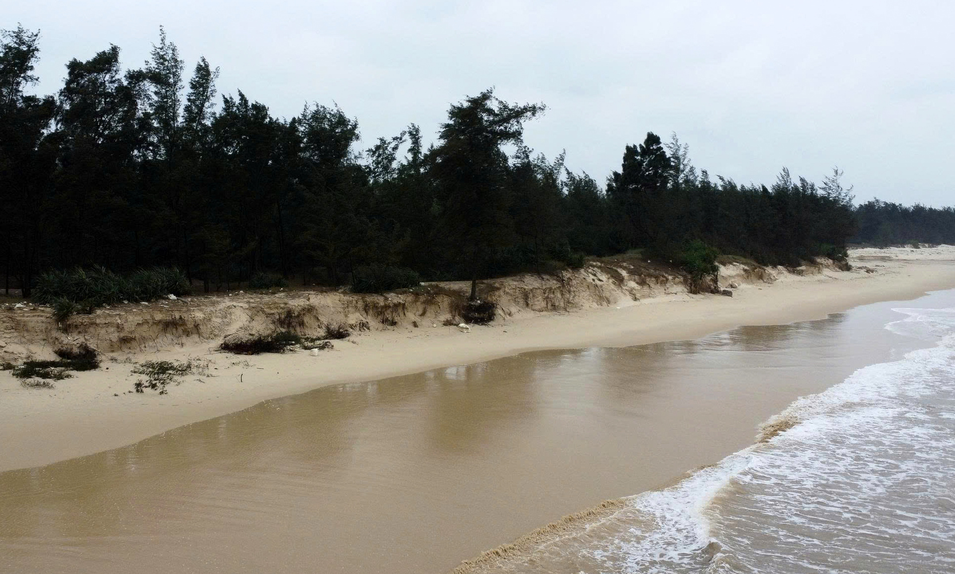 Quảng Trị: Xâm thực biển tăng mạnh, công trình 84 tỷ đồng bị phá hỏng