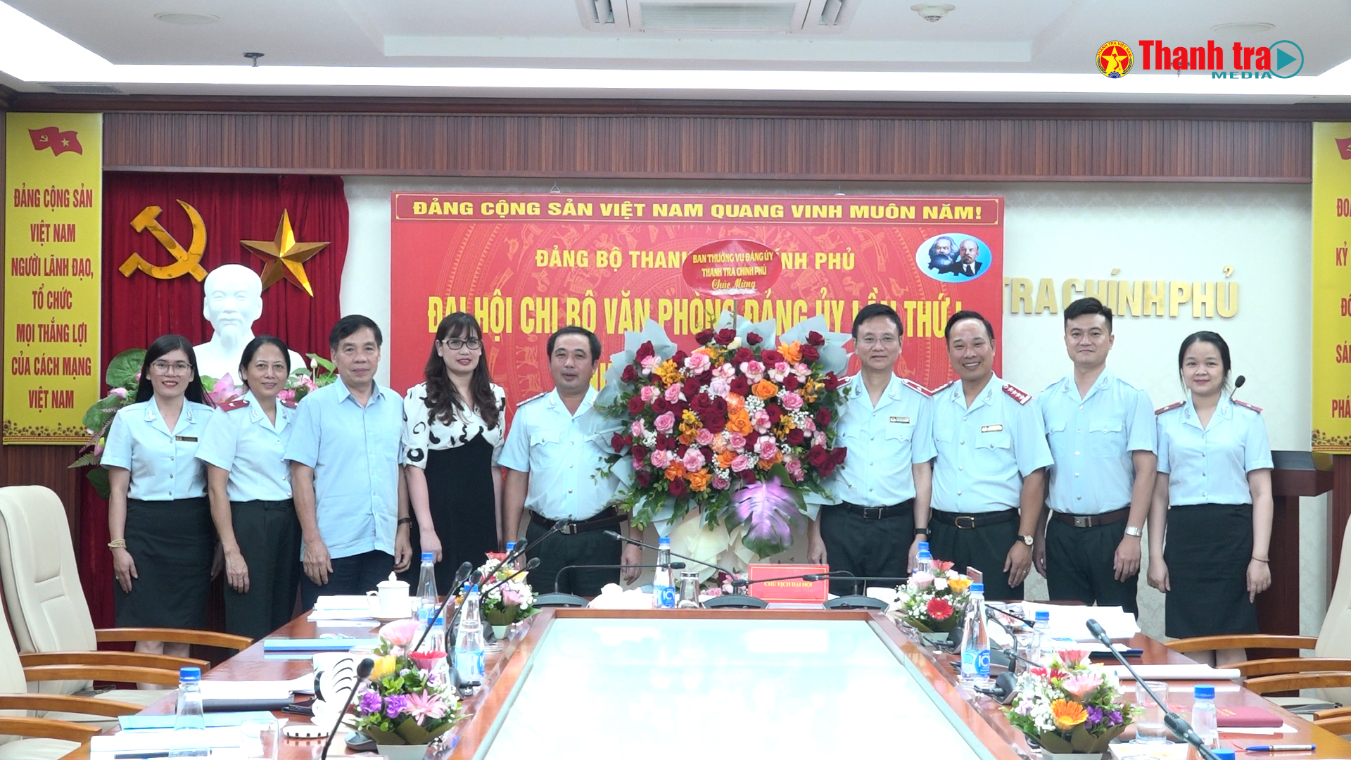 Chi bộ Văn phòng Đảng ủy quyết tâm đạt các chỉ tiêu Đại hội đề ra