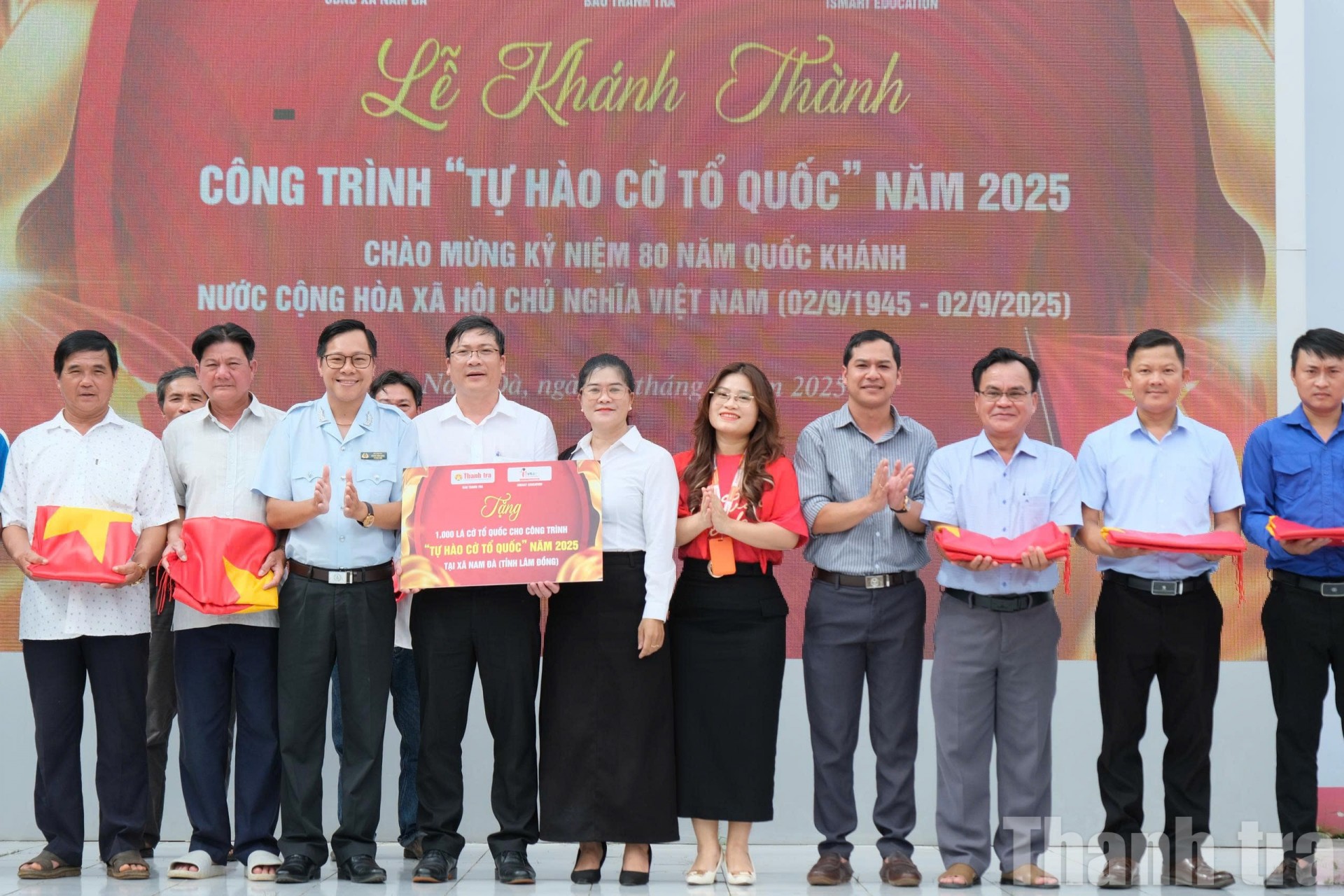 Lâm Đồng: Báo Thanh tra phối hợp trao tặng và khánh thành Công trình “Tự hào cờ Tổ quốc” năm 2025 tại xã Nam Đà