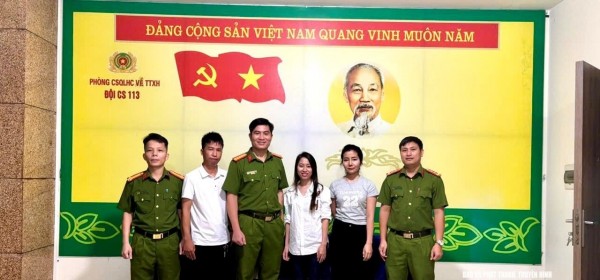 Nghệ An: Trao trả lại hơn 600 triệu đồng do chuyển nhầm cho người dân