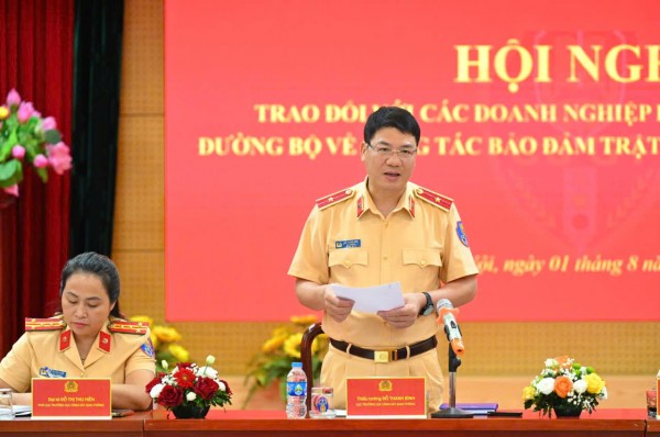 Doanh nghiệp vận tải đối thoại với Cục trưởng Cảnh sát giao thông