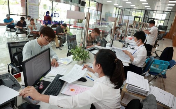 5 nhóm đối tượng nghỉ việc do sắp xếp bộ máy, sáp nhập tỉnh, xã được hưởng trợ cấp thế nào?