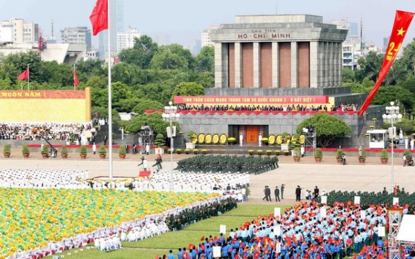 Huy động, tổ chức lực lượng tham gia Khối xếp hình nghệ thuật