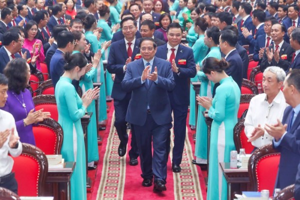 Phát triển Tập đoàn có tiềm lực mạnh, quản trị hiện đại, năng lực cạnh tranh cao, tiên phong trong chuyển dịch năng lượng và tăng trưởng xanh bền vững