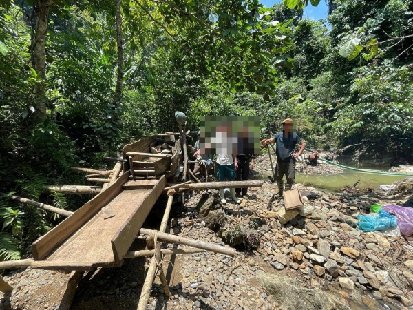 Công an Tuyên Quang: Xác định 9 đối tượng tham gia khai thác khoáng sản vàng trái phép