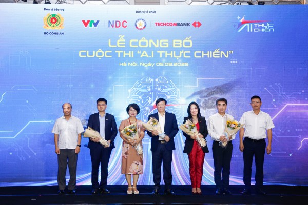 Techcombank đồng tổ chức và độc quyền  tài trợ chương trình 