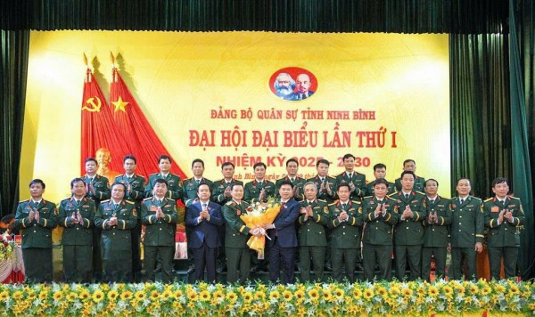 Bí thư Tỉnh uỷ Ninh Bình giữ chức Bí thư Đảng uỷ Quân sự tỉnh