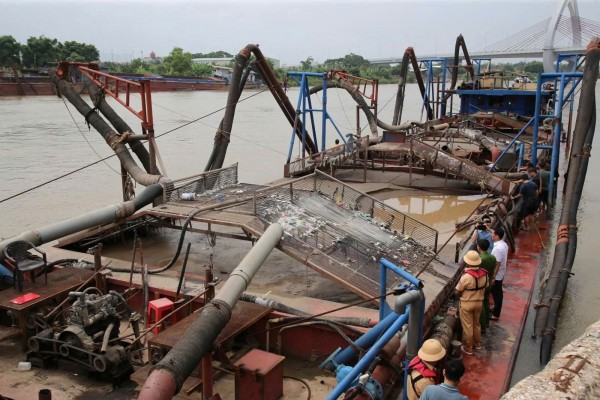 Công an Ninh Bình kêu gọi tố giác hành vi khai thác khoáng sản trái phép