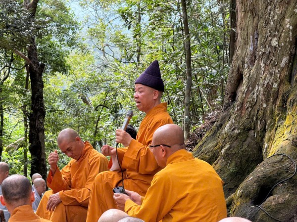 Dưới bóng rừng Tùng, Yên Tử-Lan toả giá trị phi vật thể của Di sản văn hoá thế giới