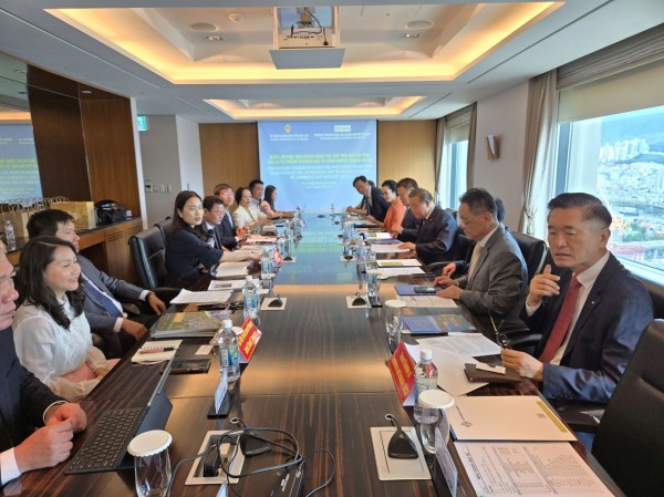 Đoàn Công tác Xúc tiến đầu tư tỉnh Gia Lai làm việc với Phòng thương mại và công nghiệp Busan, Hàn Quốc.