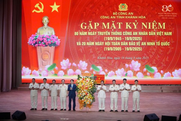 Công an Khánh Hòa kỷ niệm 80 năm Ngày truyền thống