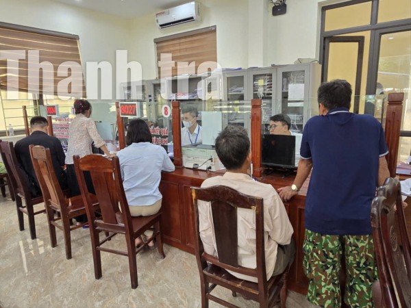 Xã Triệu Sơn (Thanh Hóa): Làm việc cả thứ Bảy và Chủ nhật phục vụ Nhân dân