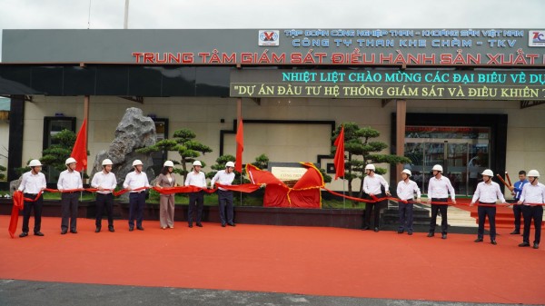 TKV: Gắn biển công trình chào mừng Đại hội Đảng bộ Chính phủ