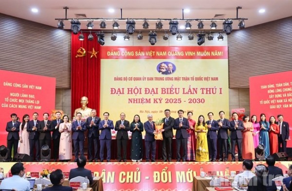 Đồng chí Đỗ Văn Chiến được chỉ định giữ chức Bí thư Đảng ủy Cơ quan UBTƯ MTTQ Việt Nam nhiệm kỳ 2025-2030