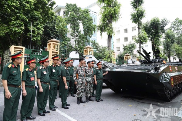 Đảm bảo tuyệt đối an toàn kỹ thuật cho khối xe, pháo quân sự thực hiện nhiệm vụ A80