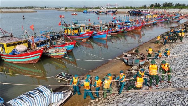 Khẩn trương ứng phó bão số 5: Công nghệ hiện đại vào cuộc, đảm bảo an toàn cho Nhân dân