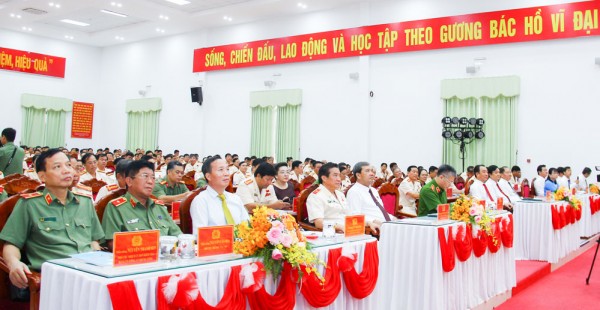 Thứ trưởng Nguyễn Ngọc Lâm dự Đại hội đại biểu Đảng bộ Công an tỉnh Vĩnh Long