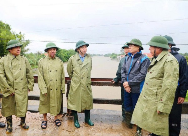 Ninh Bình: Bí thư Tỉnh ủy chỉ đạo chủ động, khẩn trương ứng phó với bão số 5