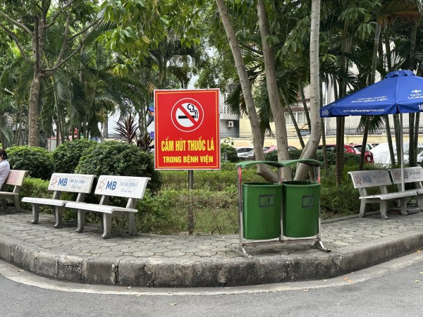 Xây dựng cơ sở y tế không khói thuốc lá vì sức khỏe cộng đồng