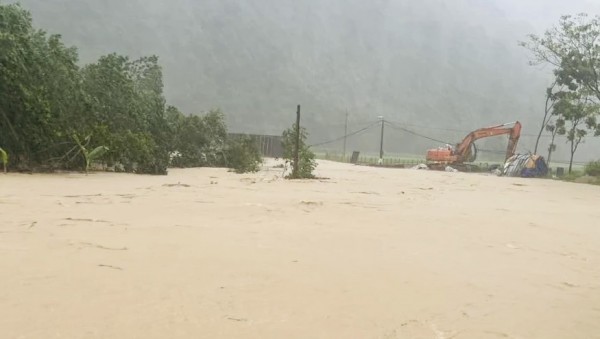 Thanh Hoá: Mưa to khiến nhiều địa phương bị chia cắt, ngập lụt