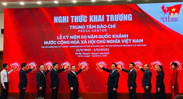 Khai trương Trung tâm Báo chí Lễ kỷ niệm 80 năm Quốc khánh Việt Nam