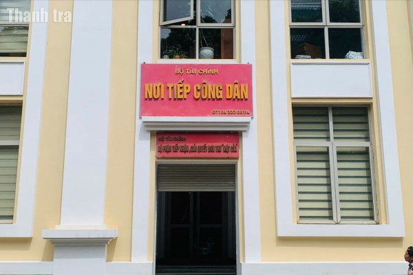 Đề nghị Sở Tư pháp tỉnh Cà Mau có kiến nghị gửi Bộ Xây dựng