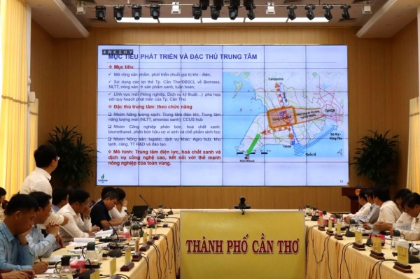 Petrovietnam đề xuất dự án tỉ đô về năng lượng sạch ở Cần Thơ