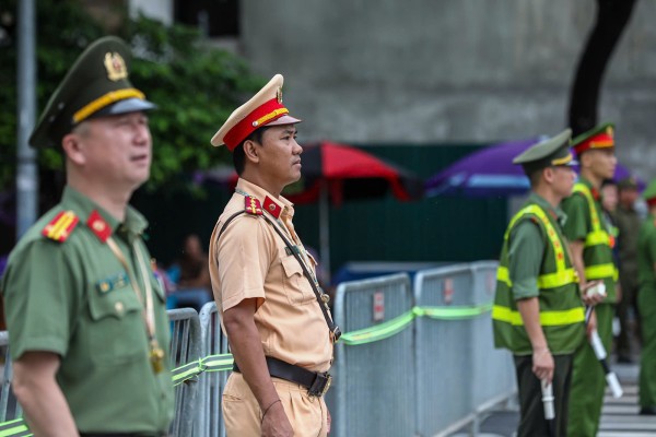 Kiên quyết xử lý hành vi chiếm chỗ, bán ghế xem diễu binh mừng Quốc khánh