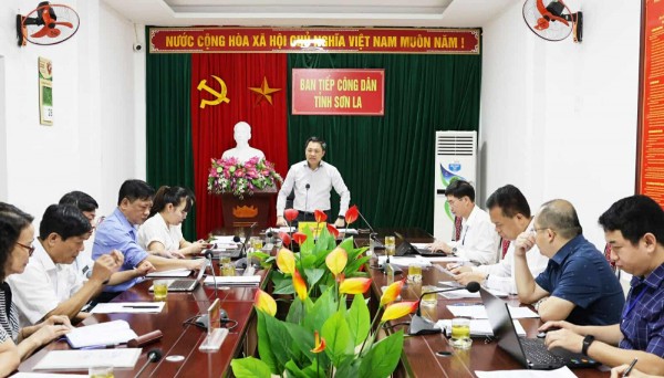 Chủ tịch UBND tỉnh Sơn La chia sẻ khó khăn của công dân trong thời gian qua