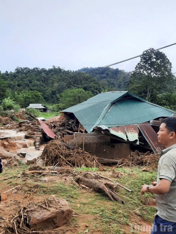 Thanh Hoá: Gần 800 ngôi nhà bị thiệt hại, hơn 11 nghìn căn nhà bị ngập nước
