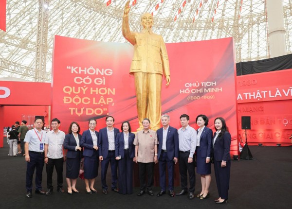 Hào khí 80 năm độc lập dân tộc - Dấu ấn 30 năm Co-opBank