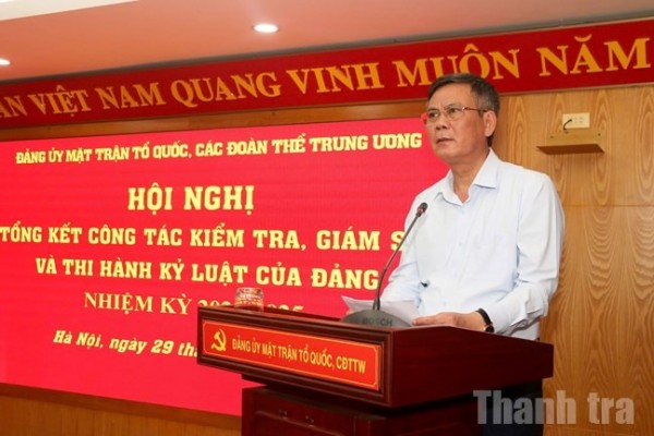 Nâng cao hiệu quả kiểm tra, giám sát, phòng ngừa tham nhũng, lãng phí, tiêu cực ngay từ cơ sở