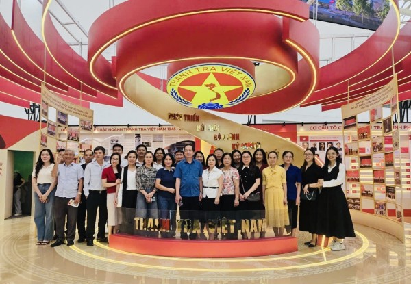 Những tư liệu, hình ảnh, hiện vật trưng bày đã khắc họa rõ nét hành trình phát triển 80 năm ngành Thanh tra