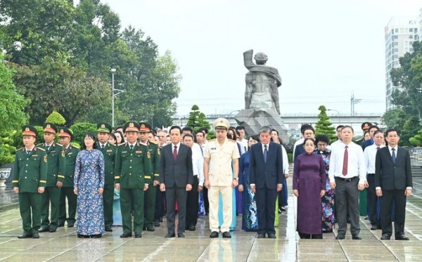 TP HCM: Tri ân các Anh hùng liệt sĩ, Mẹ Việt Nam Anh hùng nhân dịp Quốc khánh 2/9