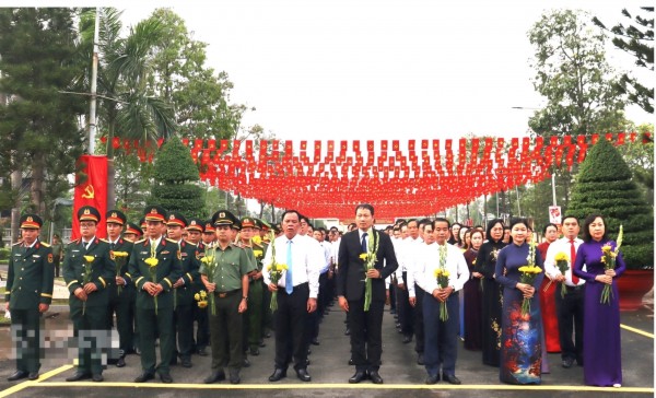 Đồng Nai: Trang trọng lễ viếng Nghĩa trang Liệt sĩ nhân kỷ niệm 80 năm Cách mạng Tháng Tám và Quốc khánh 2/9