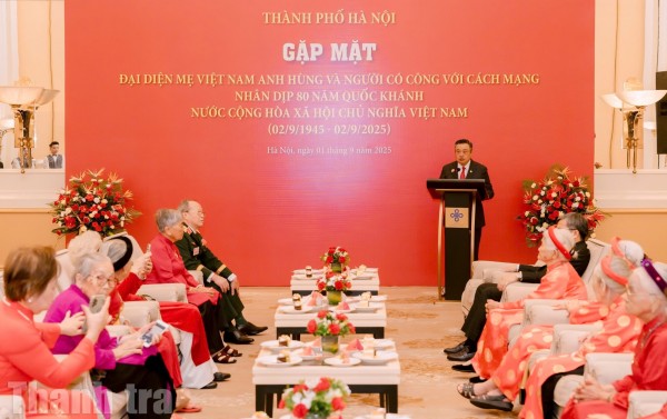 Hà Nội tri ân Mẹ Việt Nam Anh hùng, người có công nhân dịp 80 năm Quốc khánh 2/9