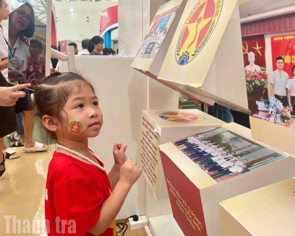 Thanh tra Việt Nam trong mắt thế hệ trẻ: Niềm tự hào từ gian trưng bày ấn tượng