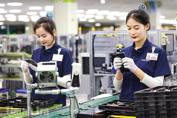 Kinh tế Việt Nam khẳng định vị thế trong khu vực và thế giới