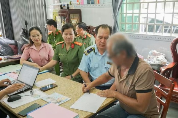 Cần Thơ: Thu giữ hàng trăm cuốn giáo trình in lậu vi phạm bản quyền