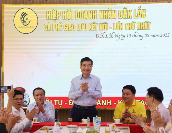 Chủ tịch UBND tỉnh Đắk Lắk Tạ Anh Tuấn: 