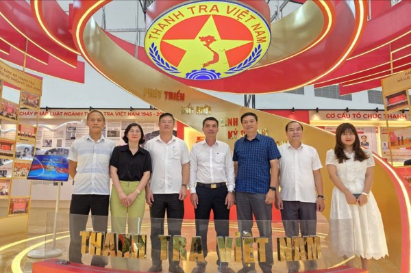 Chi bộ Phòng 2, Cục IV, Thanh tra Chính phủ sinh hoạt chuyên đề tại Triển lãm 