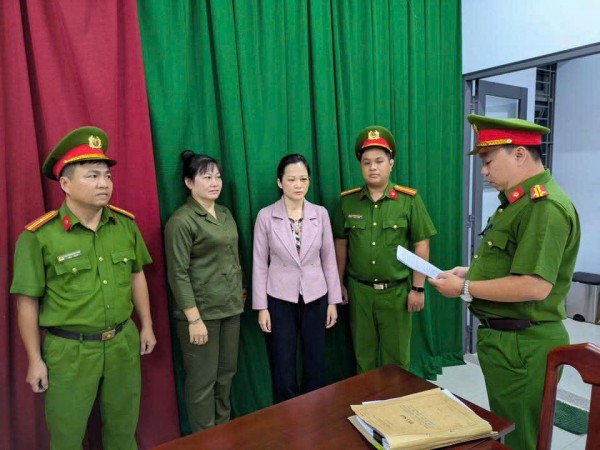 Chủ cơ sở nha khoa Tuyết Chinh bị bắt: Bài học ứng xử khi phát sinh tranh chấp