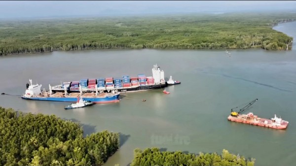 Sự cố tràn dầu ở Lòng Tàu: TP.HCM huy động liên ngành ứng phó