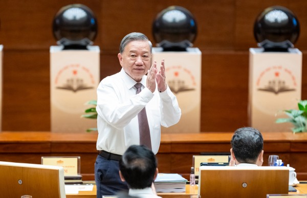 Tổng Bí thư: Ứng dụng khoa học công nghệ mà làm lộ bí mật thì nguy hiểm