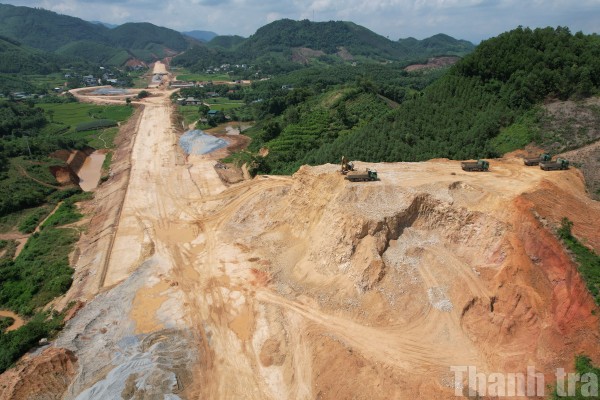 Giải quyết vấn đề vật liệu thi công cao tốc Tuyên Quang - Hà Giang