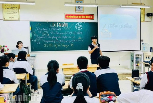 Xã hội hóa giáo dục: Đừng để là gánh nặng cho phụ huynh