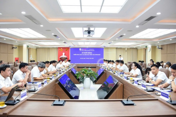 EVNHANOI khởi động triển khai dịch vụ điện gia tăng